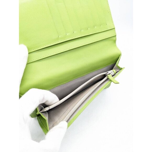 RARE Authentic CHANEL CC Classic Patent Wallet Lime Green Purse Bag - Picture 5 of 5